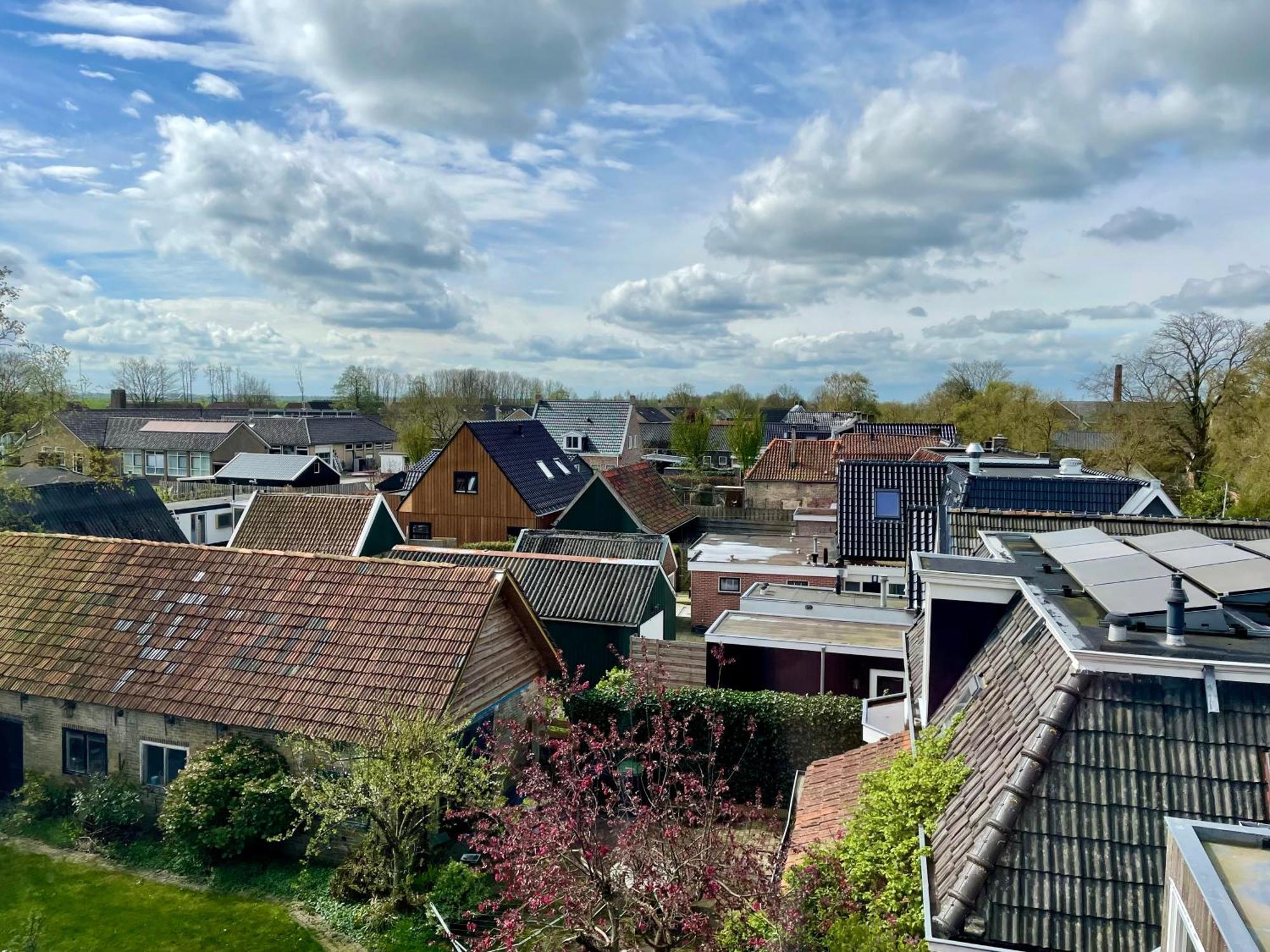 Herberg Het Rechthuis Rinsumageest Bagian luar foto